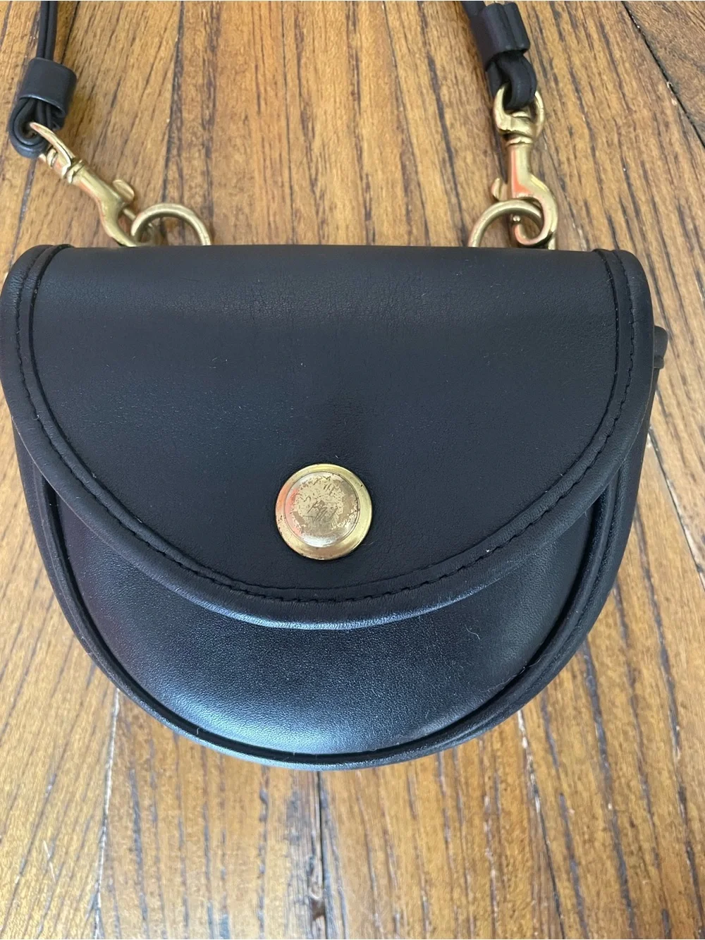 Vintage 1990’s Coach 9826 Black Leather Crossbody/Belt Bag